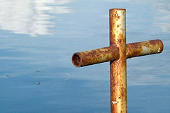 Schiffsanlegekreuz_Heiligenhafen_800px_Haug